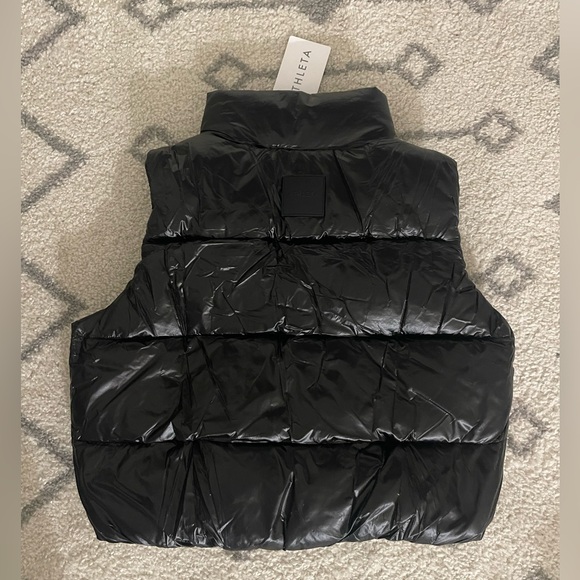 Athleta Halo Puffer Vest - Picture 2 of 6